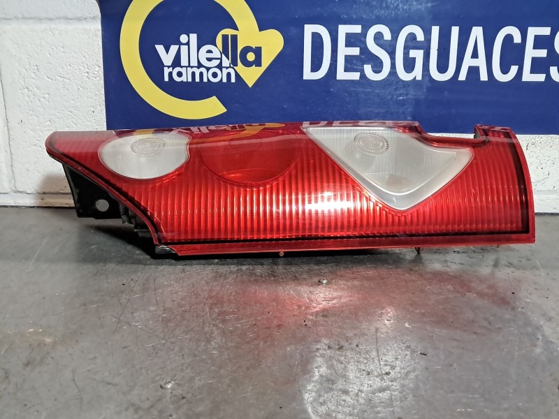 Recambio de piloto trasero derecho para renault kangoo expression referencia OEM IAM   