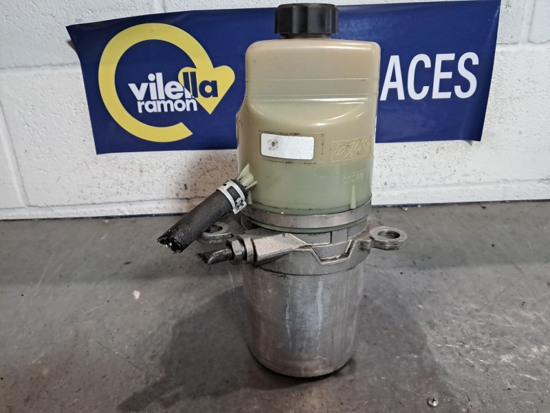 Recambio de bomba direccion para ford focus 1.6 tdci 109 titanium referencia OEM IAM   