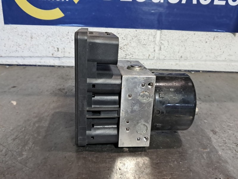 Recambio de abs para ford focus 1.6 tdci 109 titanium referencia OEM IAM 10096001273  