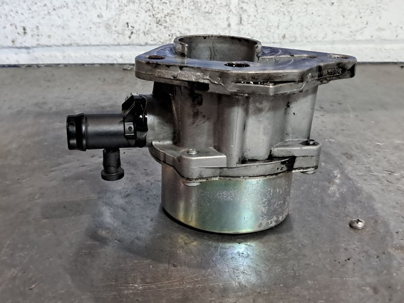 Recambio de depresor freno bomba vacio para renault clio iii authentique referencia OEM IAM   