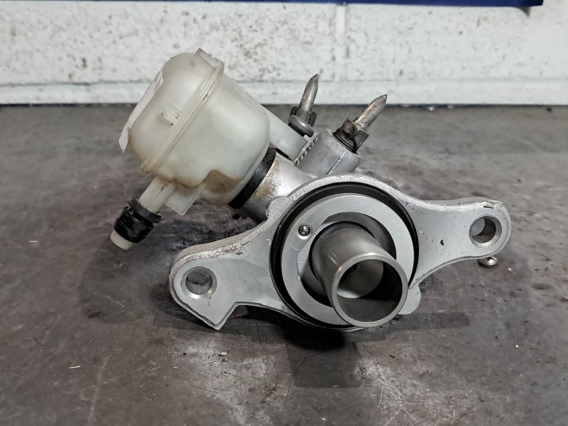 Recambio de bomba freno para renault scenic iii authentique referencia OEM IAM 460910006R  