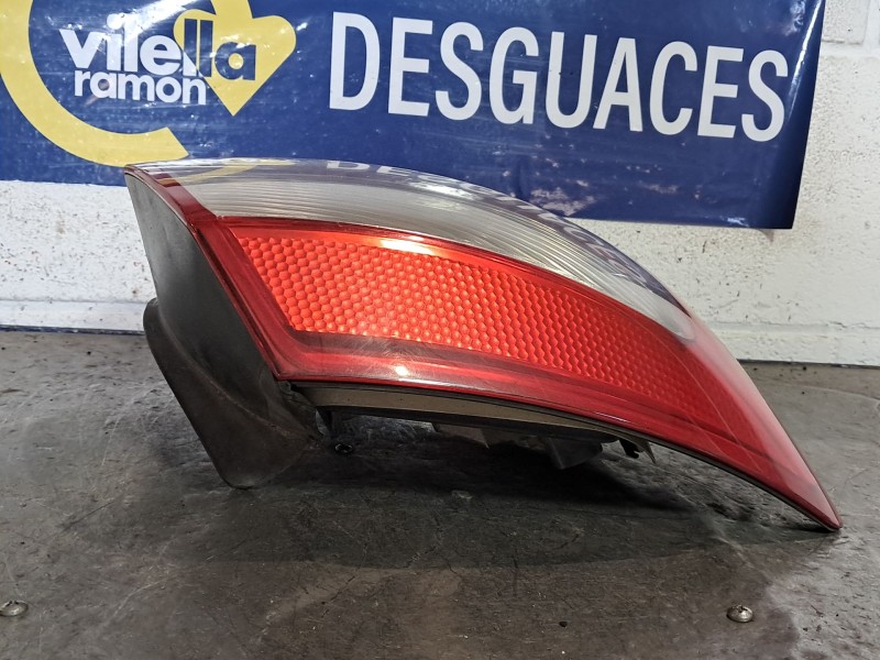 Recambio de piloto trasero izquierdo para audi a4 berlina (8e) 1.9 tdi referencia OEM IAM 8E0945095C  