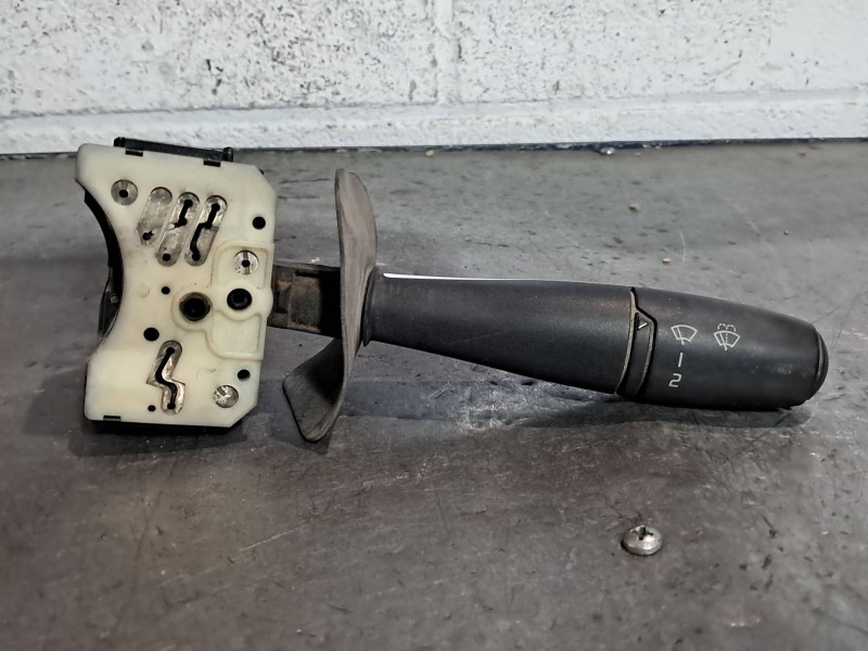 Recambio de mando limpia para renault master   desde 98  | ... master   desde 98  | ... referencia OEM IAM   