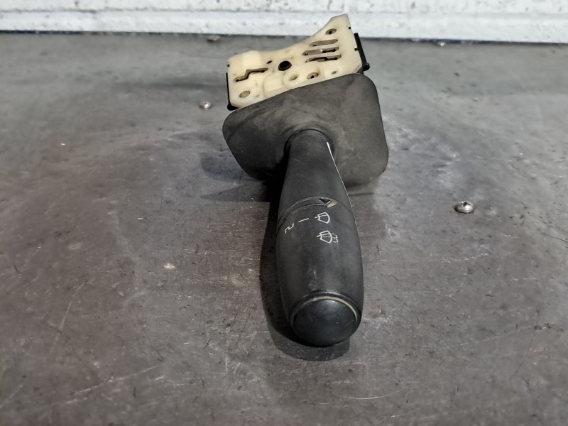 Recambio de mando limpia para renault master   desde 98  | ... master   desde 98  | ... referencia OEM IAM   