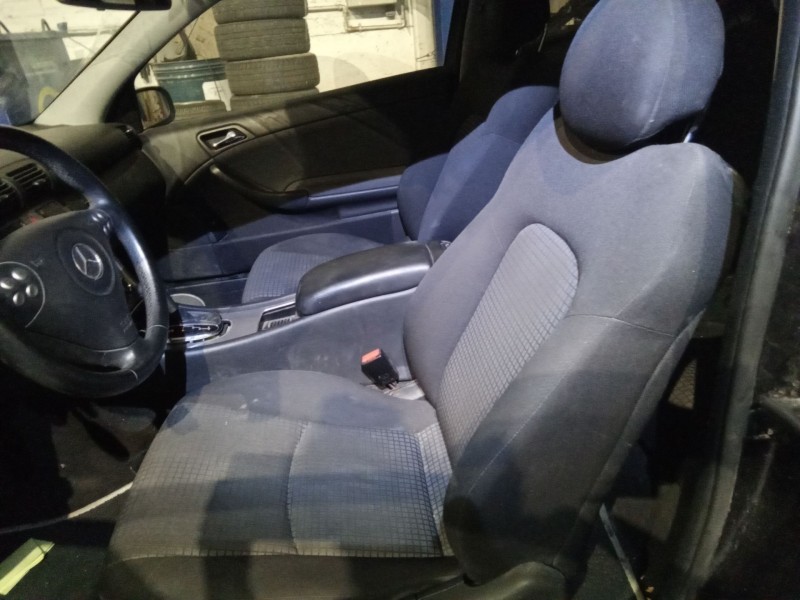 mercedes clase c (w203) sportcoupe del año 2005