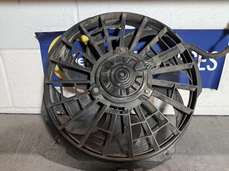 Recambio de electroventilador para bmw serie 3 coupe (e36) referencia OEM IAM    Recambio de electroventilador para bmw serie 3 coupe (e36) referencia OEM IAM