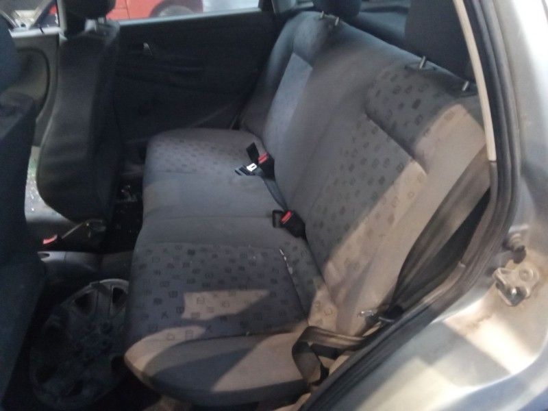 seat ibiza (6k1) del año 2001