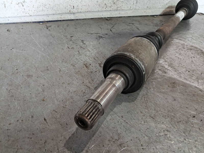 Recambio de transmision delantera derecha para citroen saxo 1.4 vts referencia OEM IAM    Recambio de transmision delantera derecha para citroen saxo 1.4 vts referencia OEM IAM