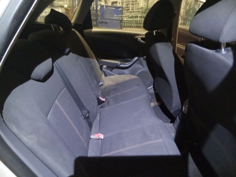 seat ibiza st (6j8)(03.2010)  | ... del año 2011