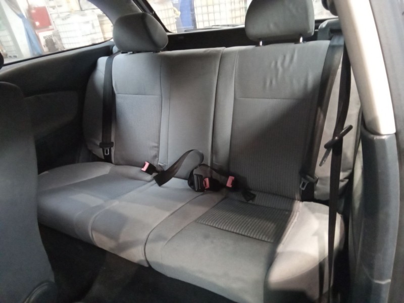 seat ibiza (6l1) del año 2003