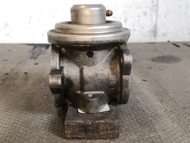 Recambio de valvula egr para seat ibiza (6l1) sport rider referencia OEM IAM 045129637A   Recambio de valvula egr para seat ibiza (6l1) sport rider referencia OEM IAM 045129637A