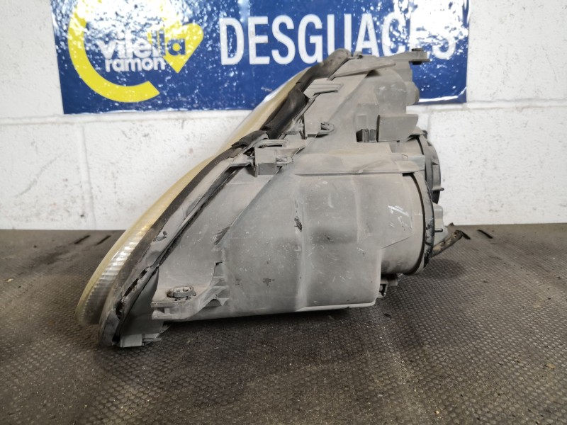 Recambio de faro derecho para mercedes clase c (w203) sportcoupe 2.2 cdi cat referencia OEM IAM   