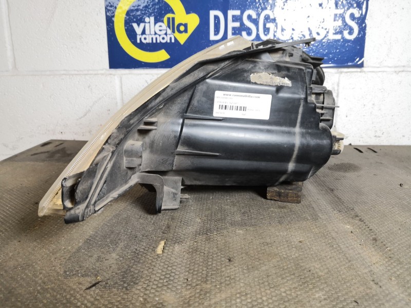 Recambio de faro derecho para citroen c3 1.4 audace referencia OEM IAM   
