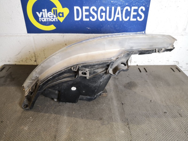 Recambio de faro derecho para citroen c3 1.4 audace referencia OEM IAM   
