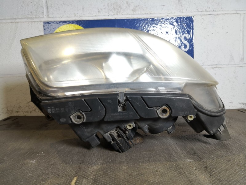 Recambio de faro derecho para volkswagen passat berlina (3b3) 1.9 tdi referencia OEM IAM 3B0941016AK  