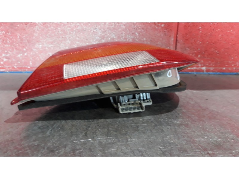 Recambio de piloto trasero derecho para ford fiesta referencia OEM IAM   