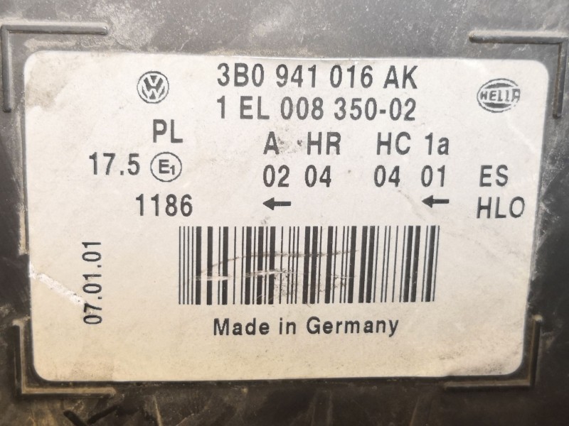 Recambio de faro derecho para volkswagen passat berlina (3b3) 1.9 tdi referencia OEM IAM 3B0941016AK  