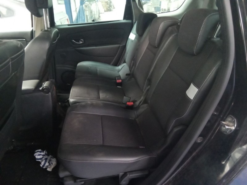 renault scenic iii  | 0.09 - ... del año 2011