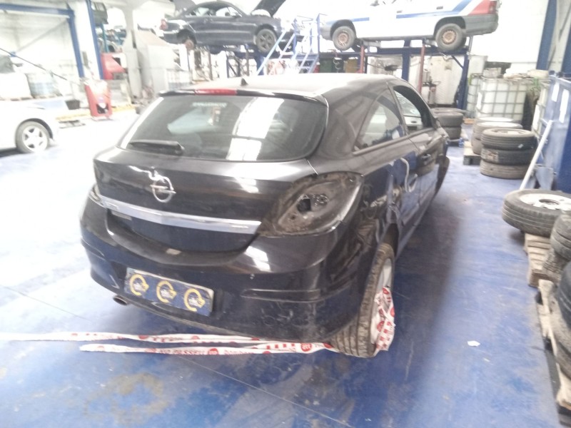 opel astra gtc  | 0.04 - 0.08 del año 2008