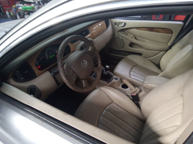jaguar x-type  | 0.01 - ... del año 2004