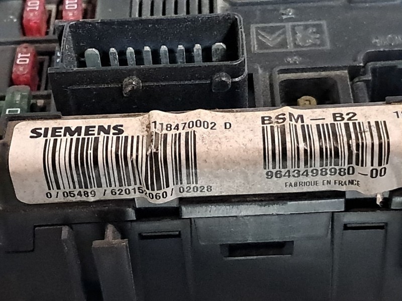 Recambio de centralita bcm para peugeot 206 berlina xn referencia OEM IAM BCMB2 9643498980 S118470002D