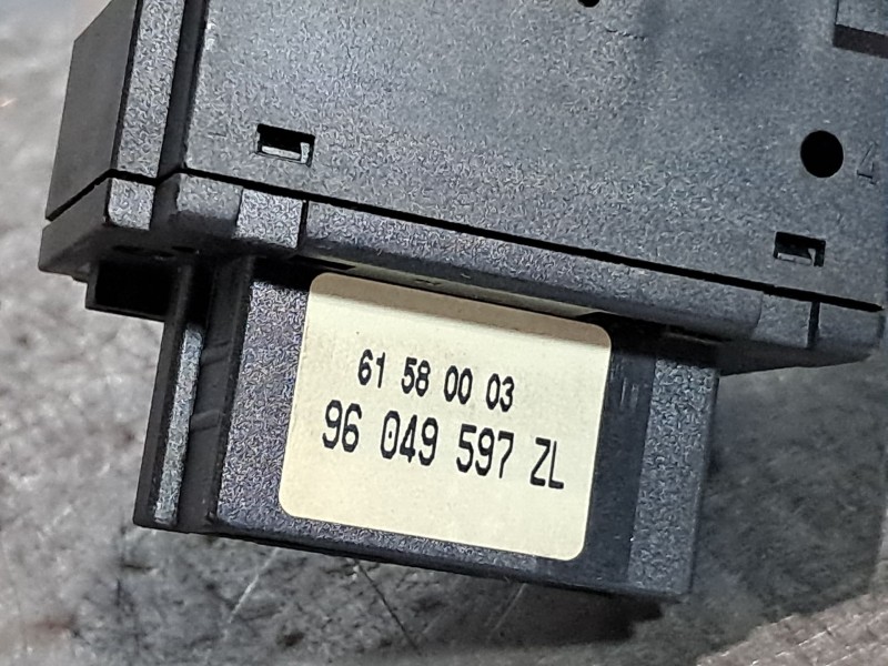Recambio de mando limpia para citroen saxo 1.5 d image referencia OEM IAM 96049597ZL 61580003 