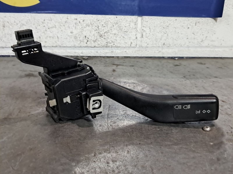 Recambio de mando intermitentes para volkswagen golf v berlina (1k1) gti referencia OEM IAM   