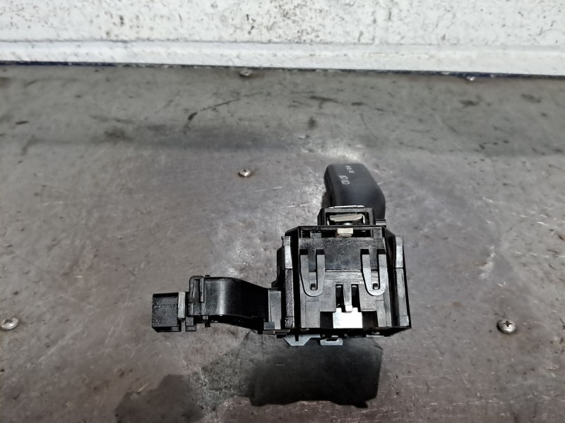 Recambio de mando intermitentes para volkswagen golf v berlina (1k1) gti referencia OEM IAM   