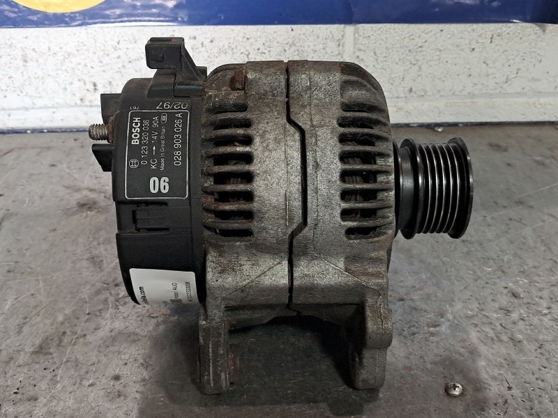 Recambio de alternador para seat ibiza (6k1) 1.4 referencia OEM IAM 0123320036 028903026A 14V 90A