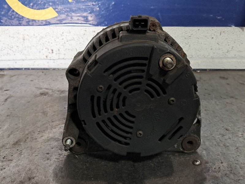 Recambio de alternador para seat ibiza (6k1) 1.4 referencia OEM IAM 0123320036 028903026A 14V 90A