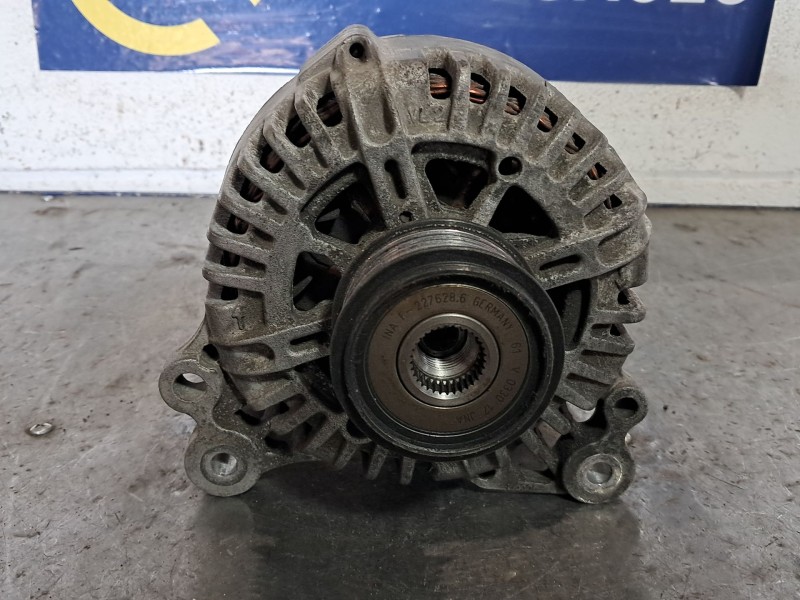 Recambio de alternador para volkswagen golf v berlina (1k1) gti referencia OEM IAM TG14C011  