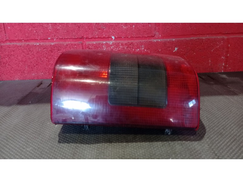 Recambio de piloto trasero izquierdo para peugeot partner referencia OEM IAM   