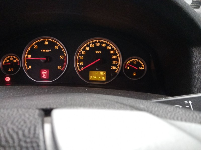 opel vectra c berlina  | 0.02 - 0.05 del año 2005
