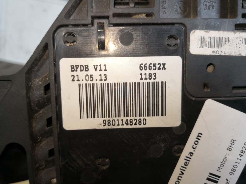 Recambio de caja reles fusibles para citroen c3 attraction referencia OEM IAM 9801148280  