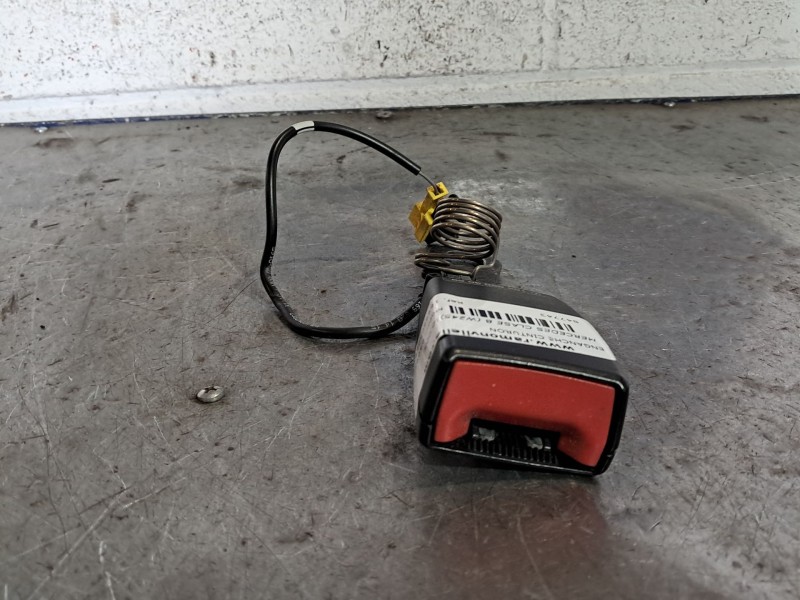 Recambio de enganche cinturon para mercedes clase b (w245) 180 cdi (245.207) referencia OEM IAM 1698603069 605657700A 