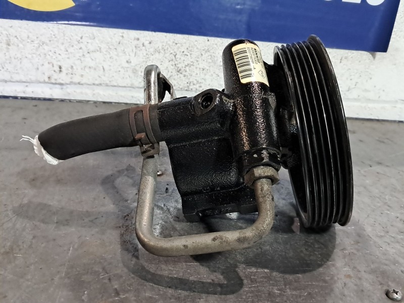 Recambio de bomba direccion para dacia logan referencia OEM IAM 8200575303  