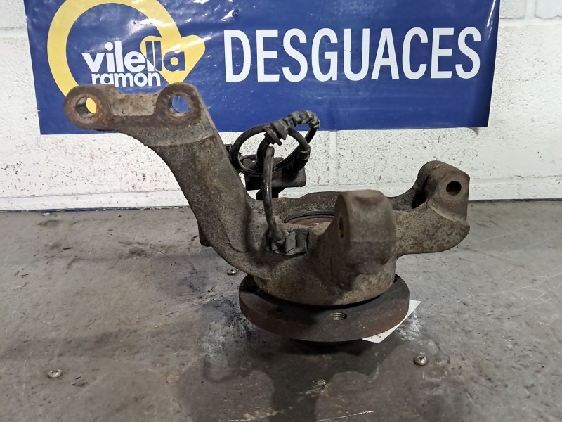 Recambio de mangueta delantera izquierda para dacia logan referencia OEM IAM   