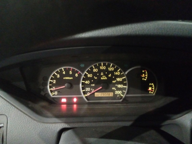 kia carens  | 0.03 - 0.06 del año 2004