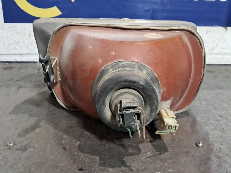 Recambio de faro izquierdo para peugeot 205 205 gld 1.8 referencia OEM IAM   