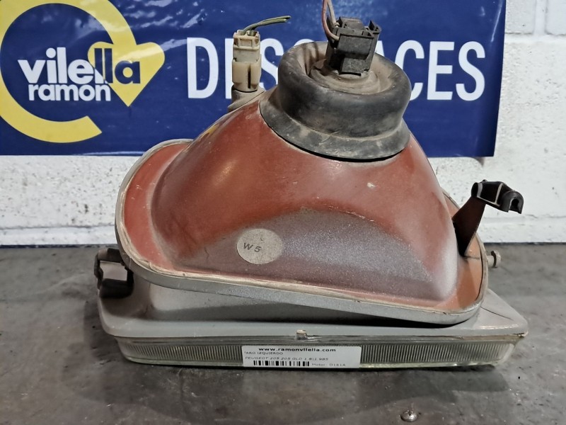 Recambio de faro izquierdo para peugeot 205 205 gld 1.8 referencia OEM IAM   