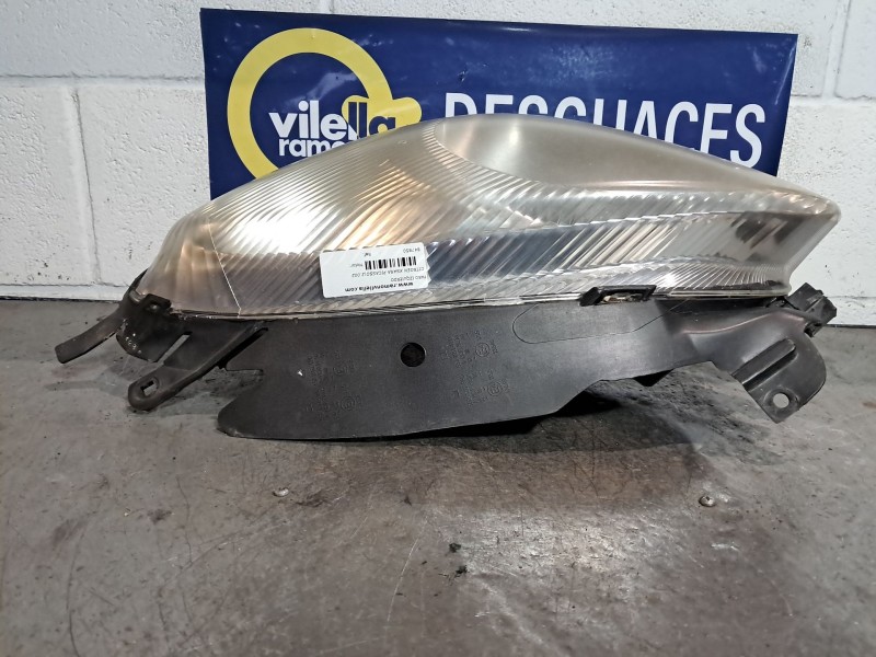 Recambio de faro izquierdo para citroen xsara picasso 2.0 hdi exclusive plus referencia OEM IAM   