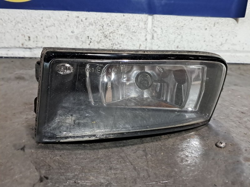 Recambio de faro antiniebla izquierdo para seat ibiza (6k1) 1.4 referencia OEM IAM   