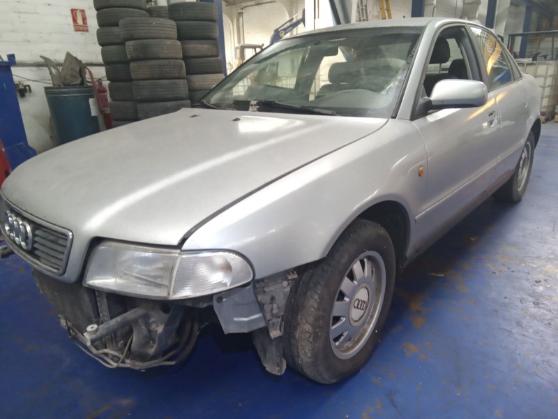 audi a4 1.8 del año 1999