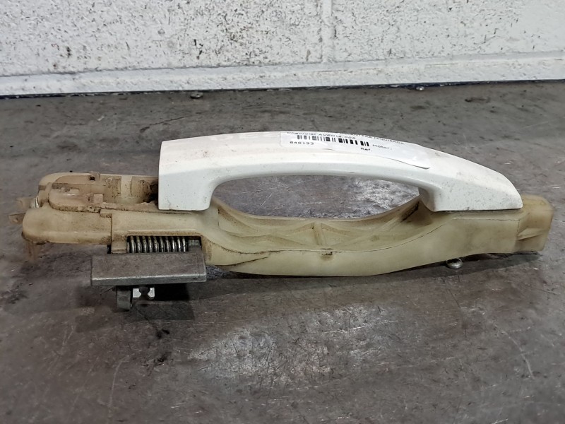 Recambio de maneta exterior delantera izquierda para chevrolet aveo 1.4 cat referencia OEM IAM    Recambio de maneta exterior delantera izquierda para chevrolet aveo 1.4 cat referencia OEM IAM