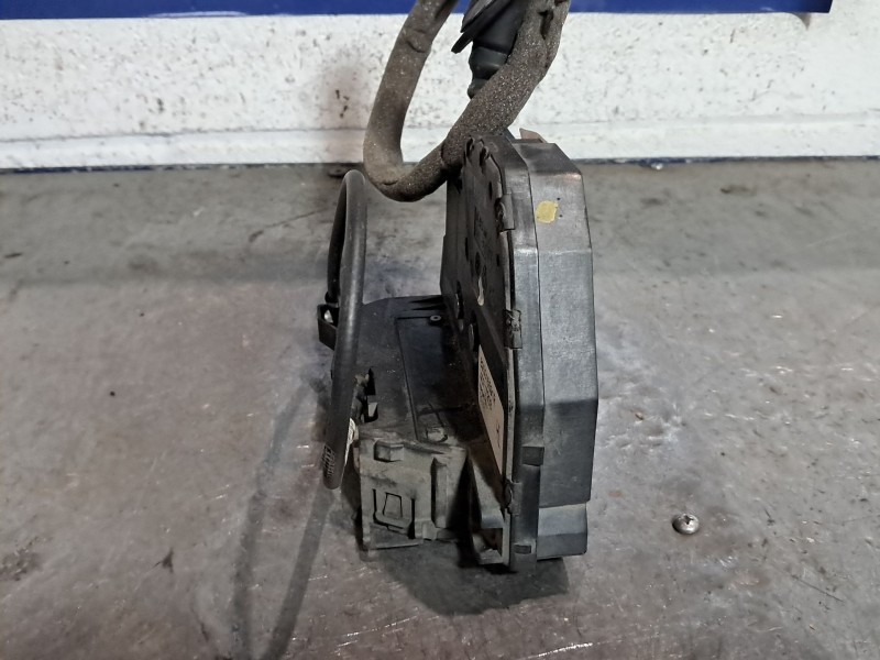 Recambio de cerradura puerta trasera izquierda para renault clio iv business referencia OEM IAM   