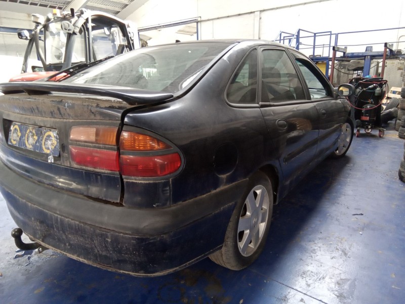 renault laguna (b56) 1.9 dci rt | 03.00 - 12.01 del año 2000