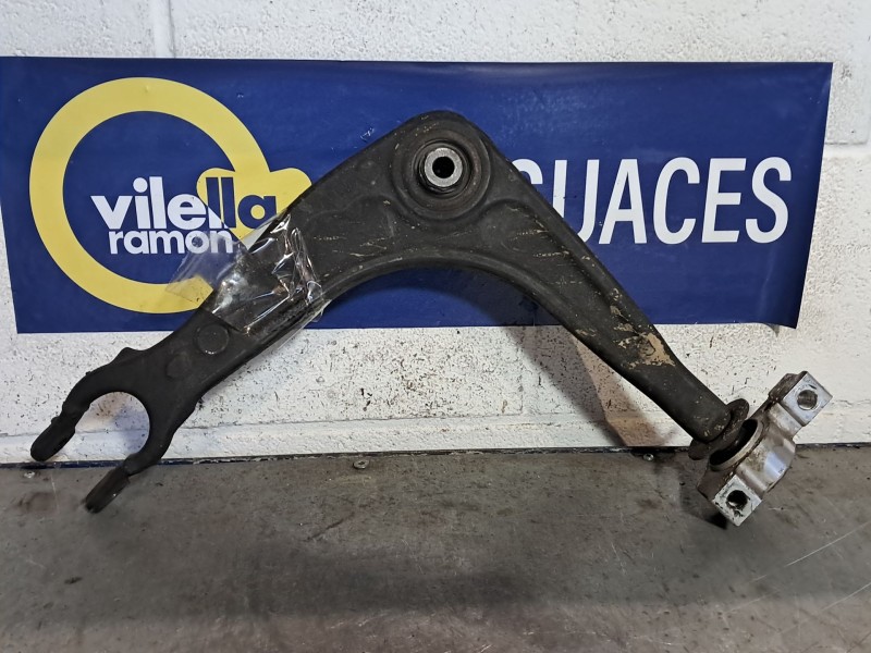 Recambio de brazo suspension inferior delantero derecho para peugeot 407 sw  | 0.04 - ...  | 0.04 - ... referencia OEM IAM   