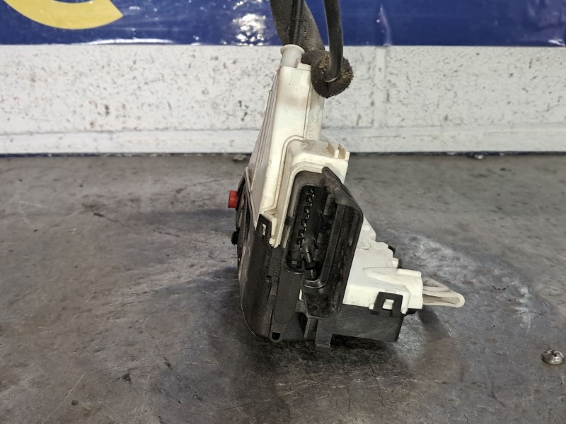 Recambio de cerradura puerta trasera izquierda para citroen c3 attraction referencia OEM IAM   
