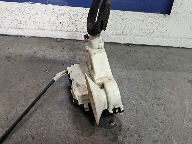 Recambio de cerradura puerta delantera izquierda para citroen c3 attraction referencia OEM IAM   