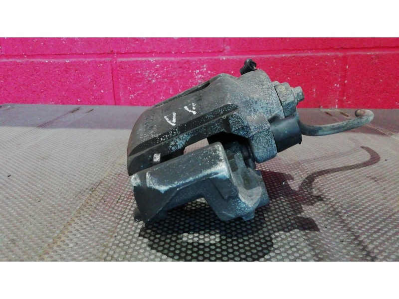Recambio de pinza freno delantera derecha para opel astra f classic fastback 1.6 i referencia OEM IAM   